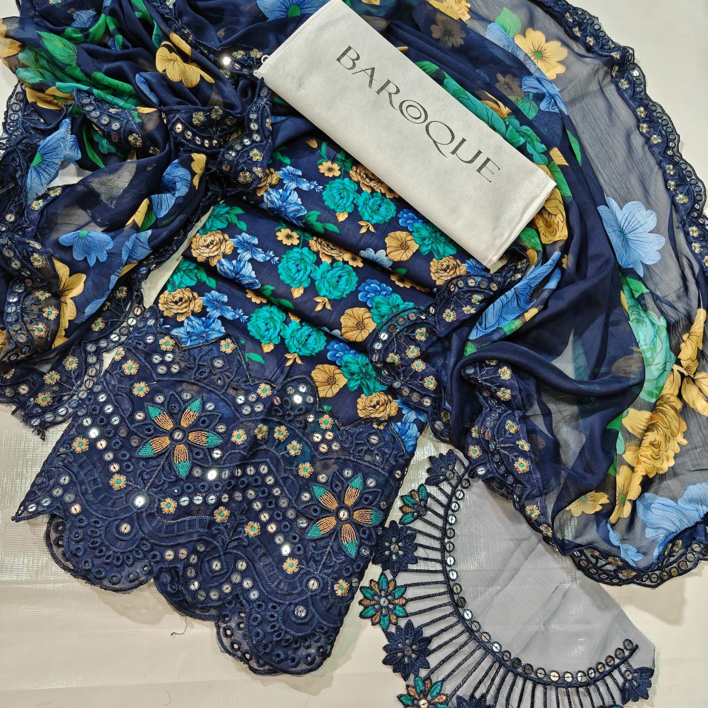 Baroque Printed Embroidered Lawn 3PC Unstitched Memon Clothes