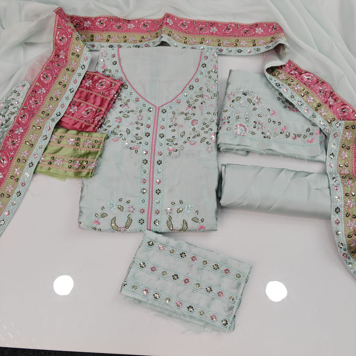 Aneela's Luxury Embroidered 3PC | Silk