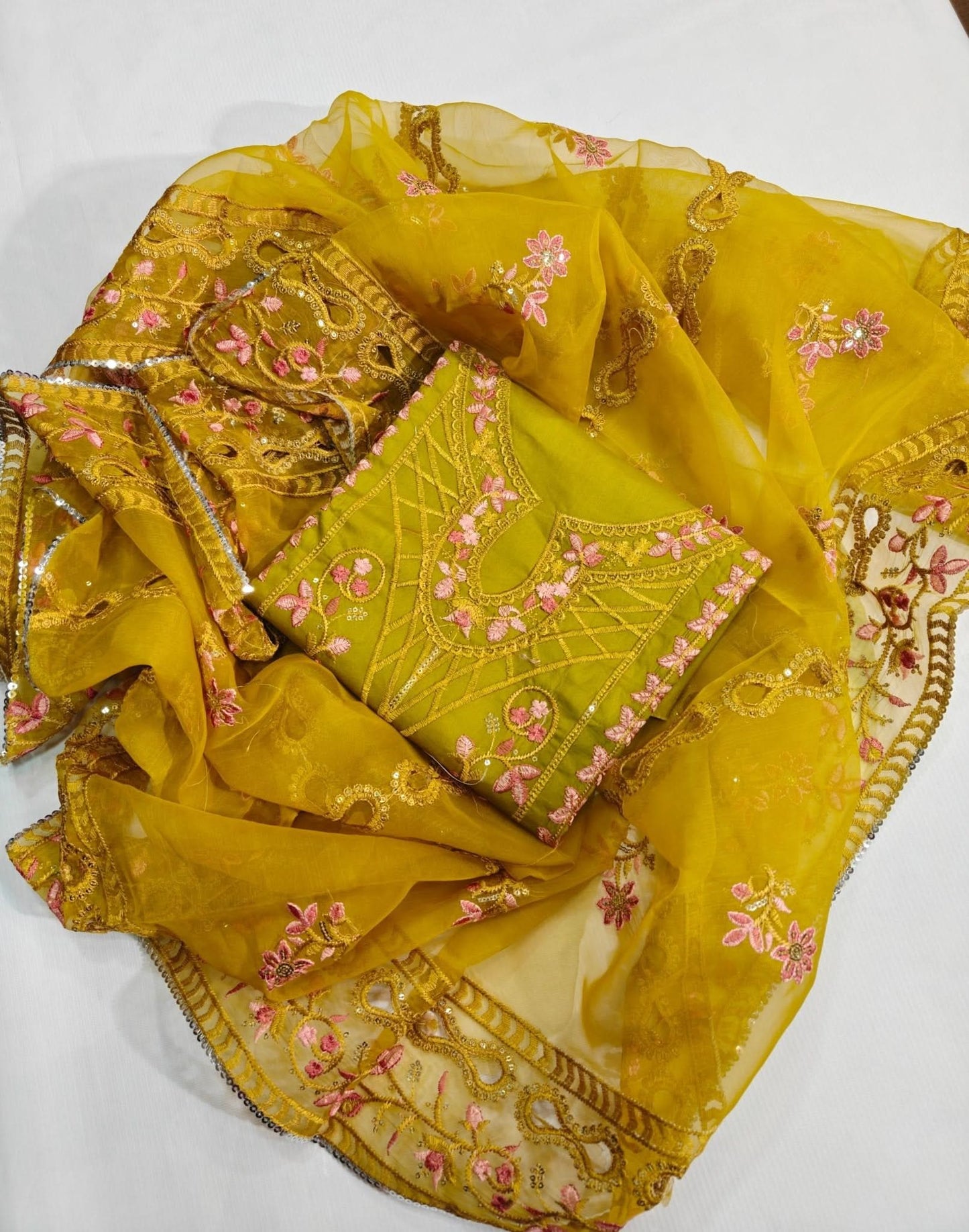 Luxury Cotton fancy 3PC Unstitched - Memon Clothes