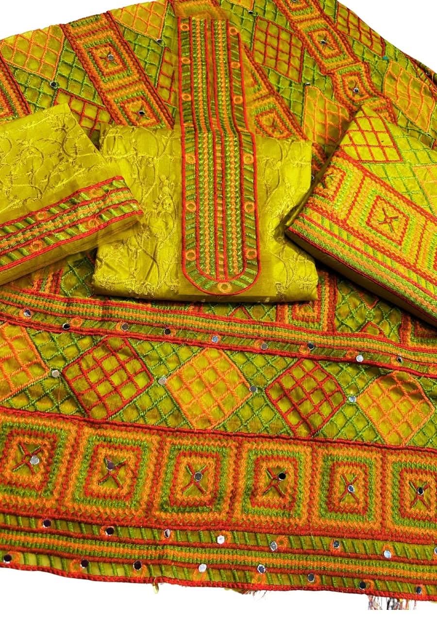 Phool Kari Lawn Embroidered 3 Pcs - Memon Clothes