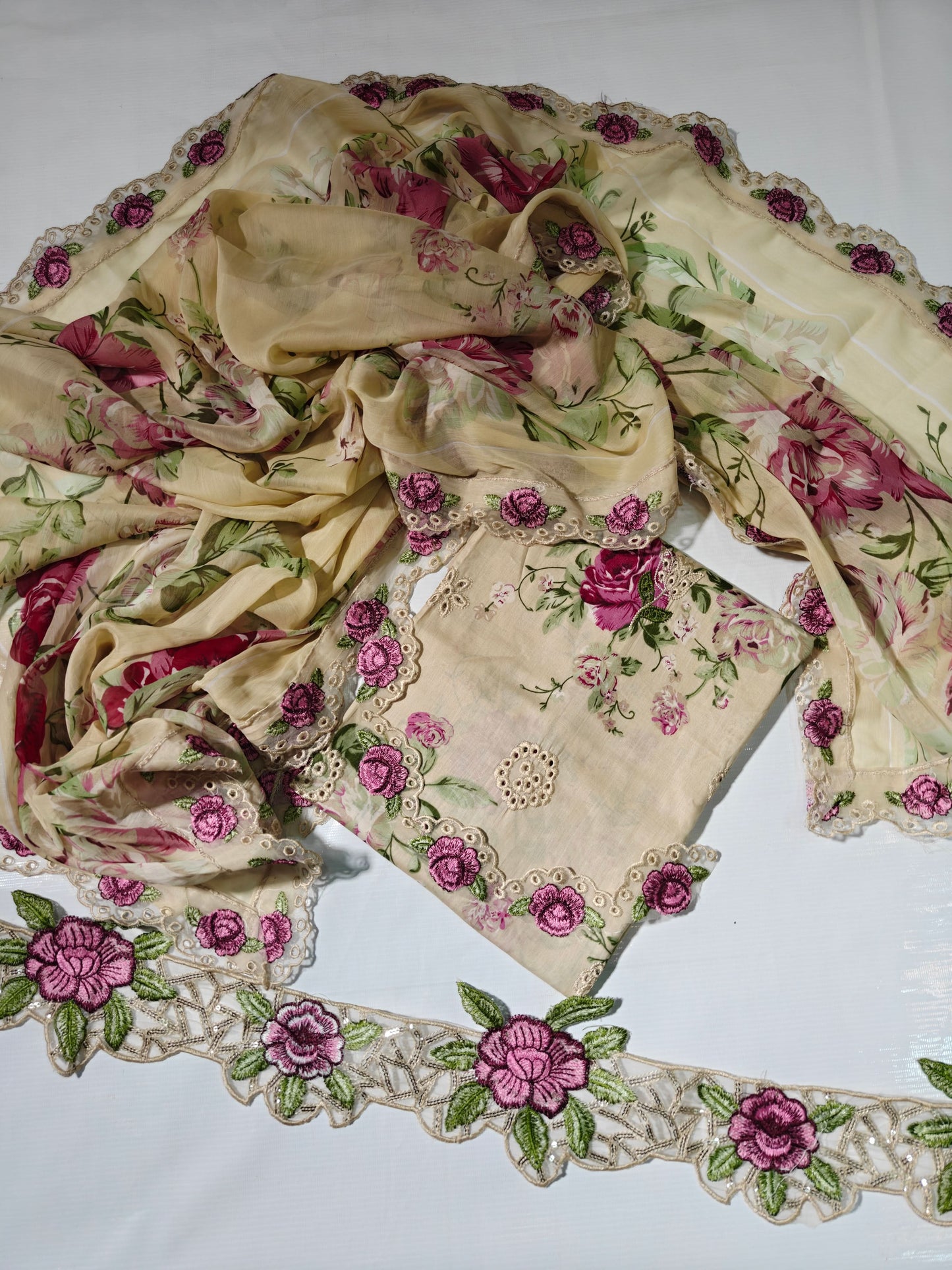 Iznik Embroidered Lawn Suit Unstitched 3PC