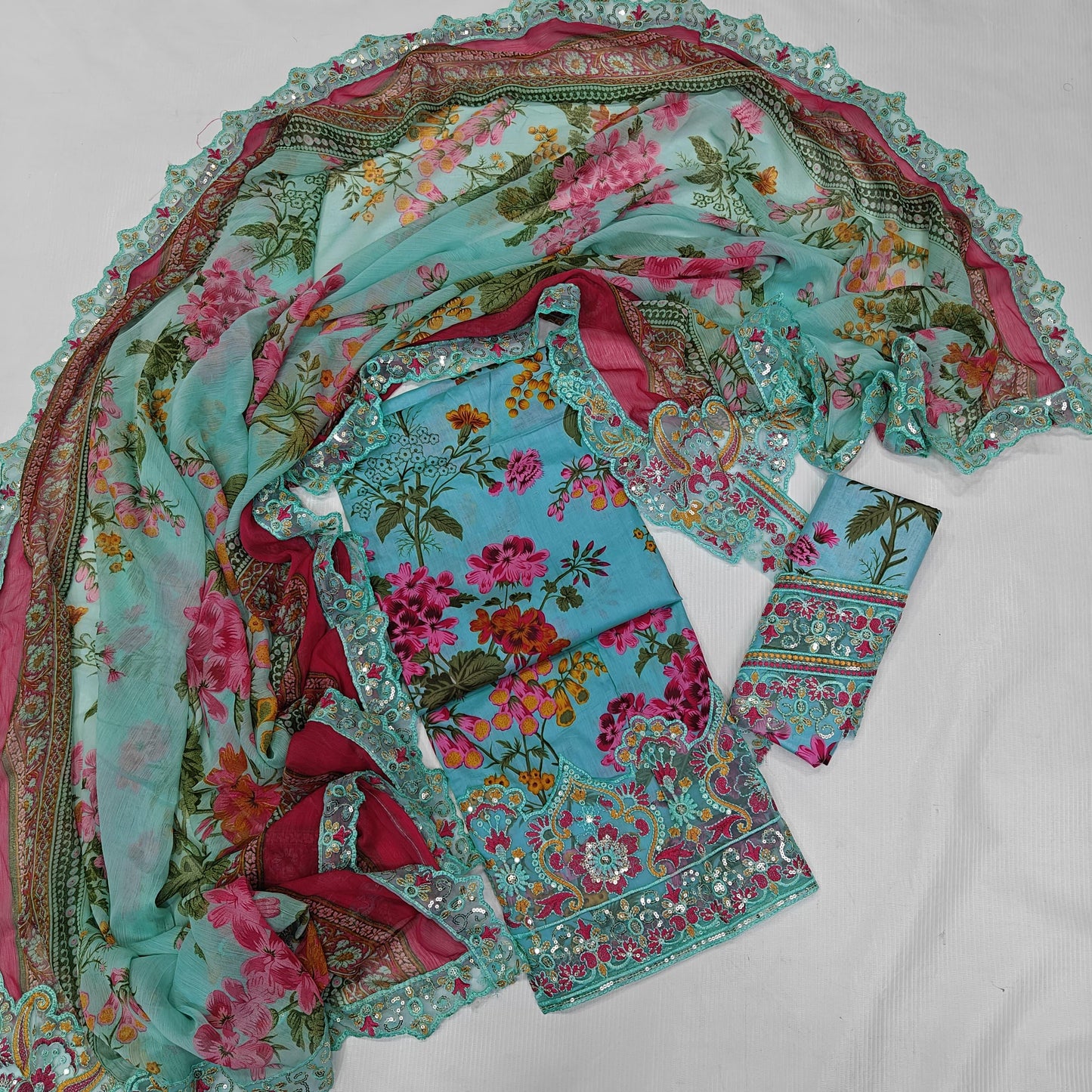 Maria B Printed Embroidered Lawn 3PC Unstitched Memon Clothes