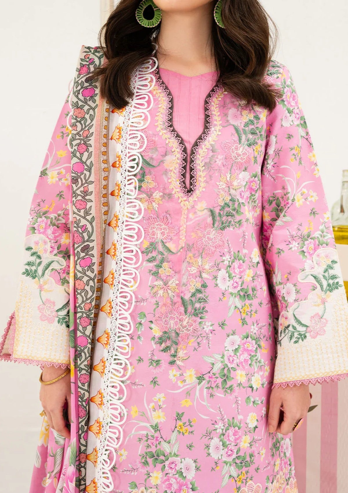 Mahnur Printed Embroidered Lawn 3PC Unstitched