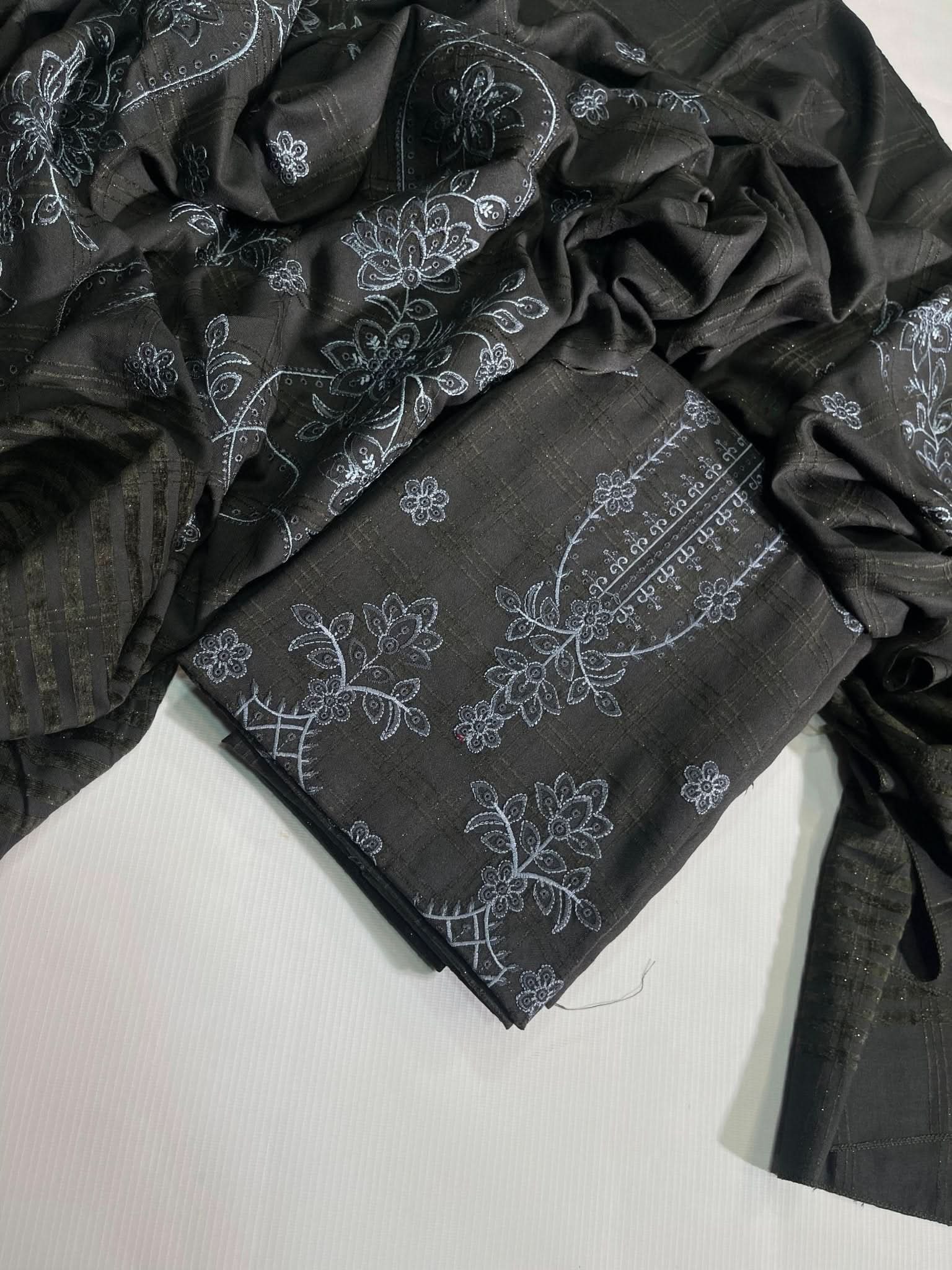 Uzma Dhanak Embroidered 3PC - Memon Clothes