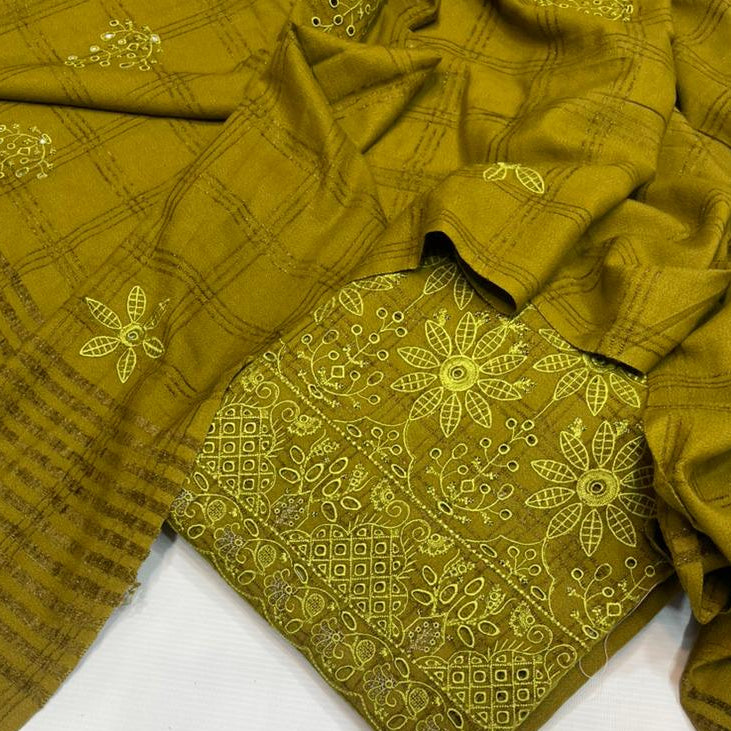 Uzma Dhanak Embroidered 3Pc | Dhani