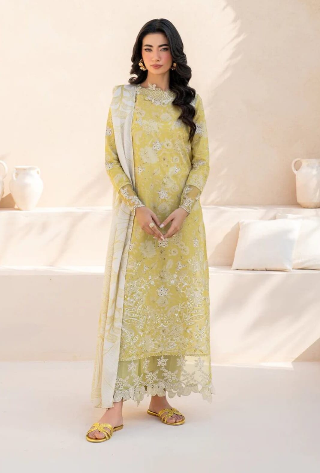 Iznik Embroidered Luxury Lawn