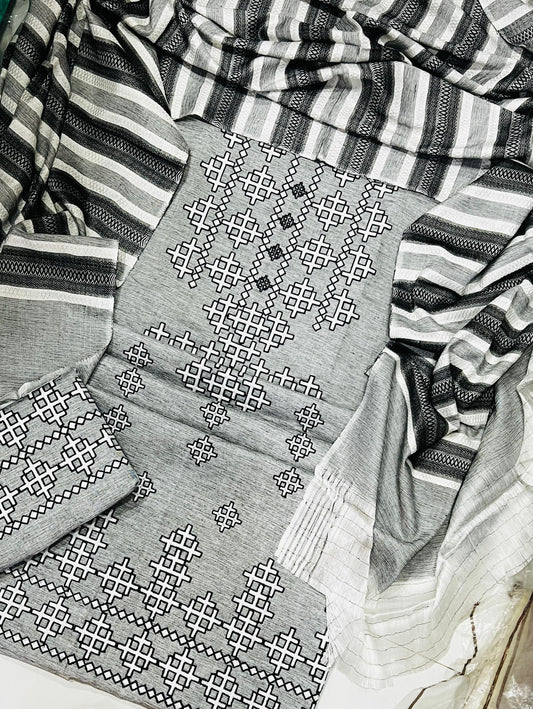 Winter Collection Khaddar Stuff 3 Piece Suit