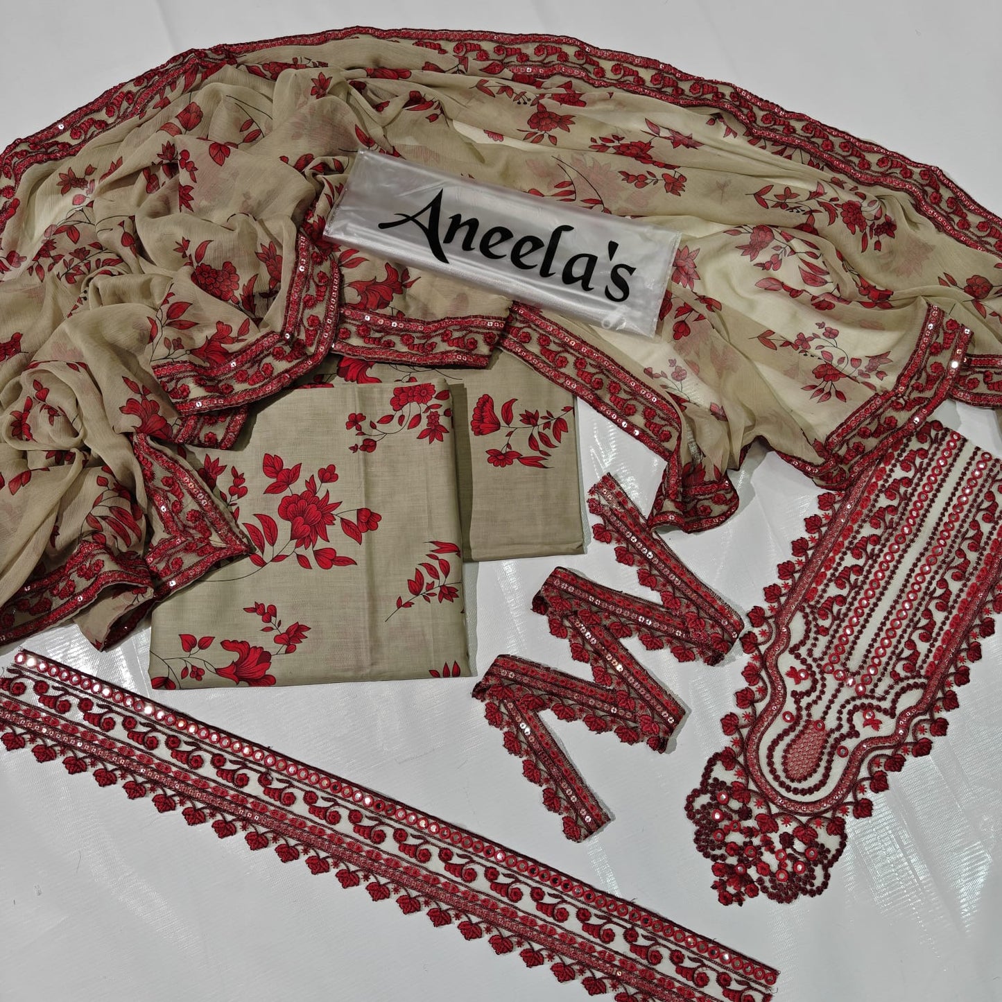 Aneela's Printed Lawn 3PC