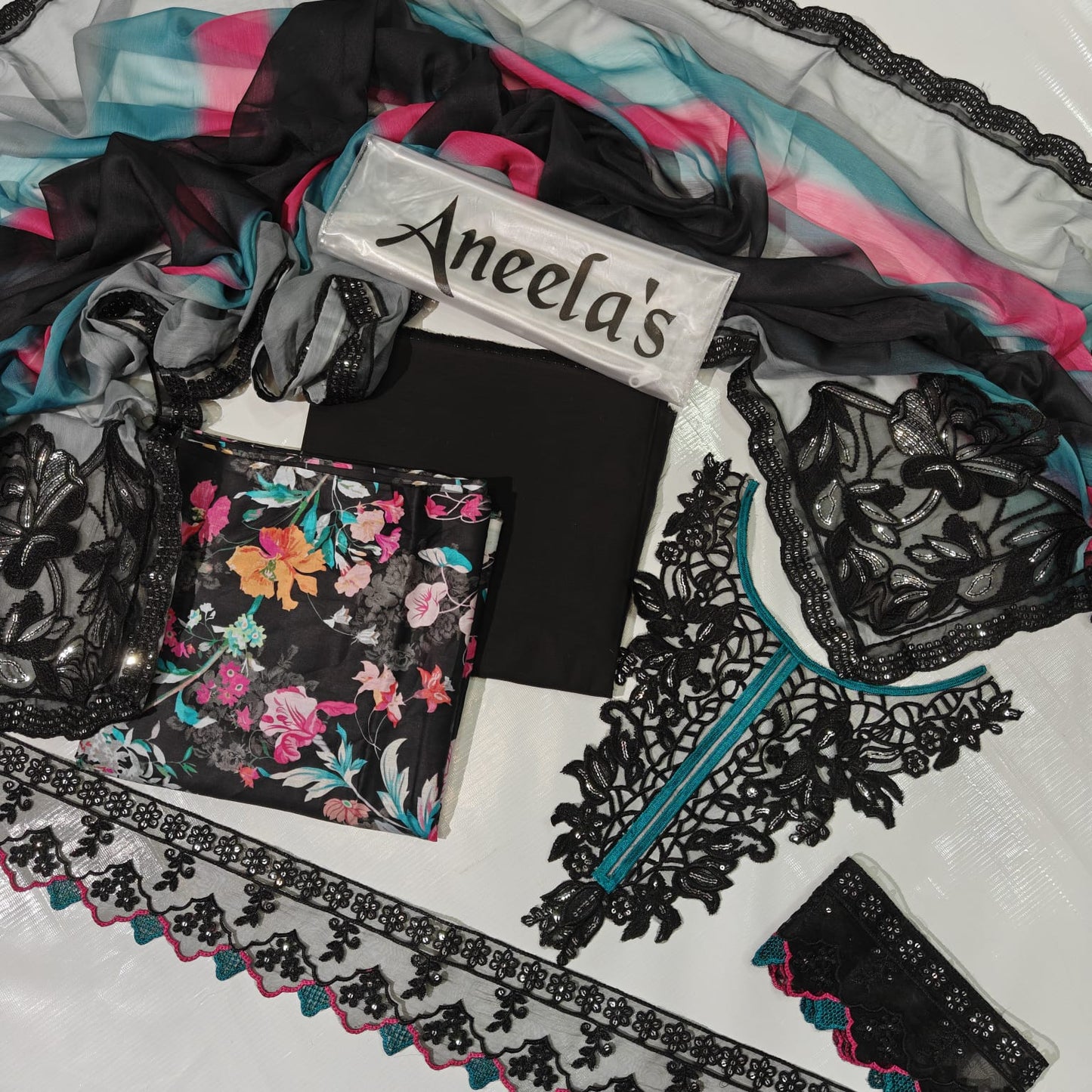 Aneela's Printed Lawn 3PC