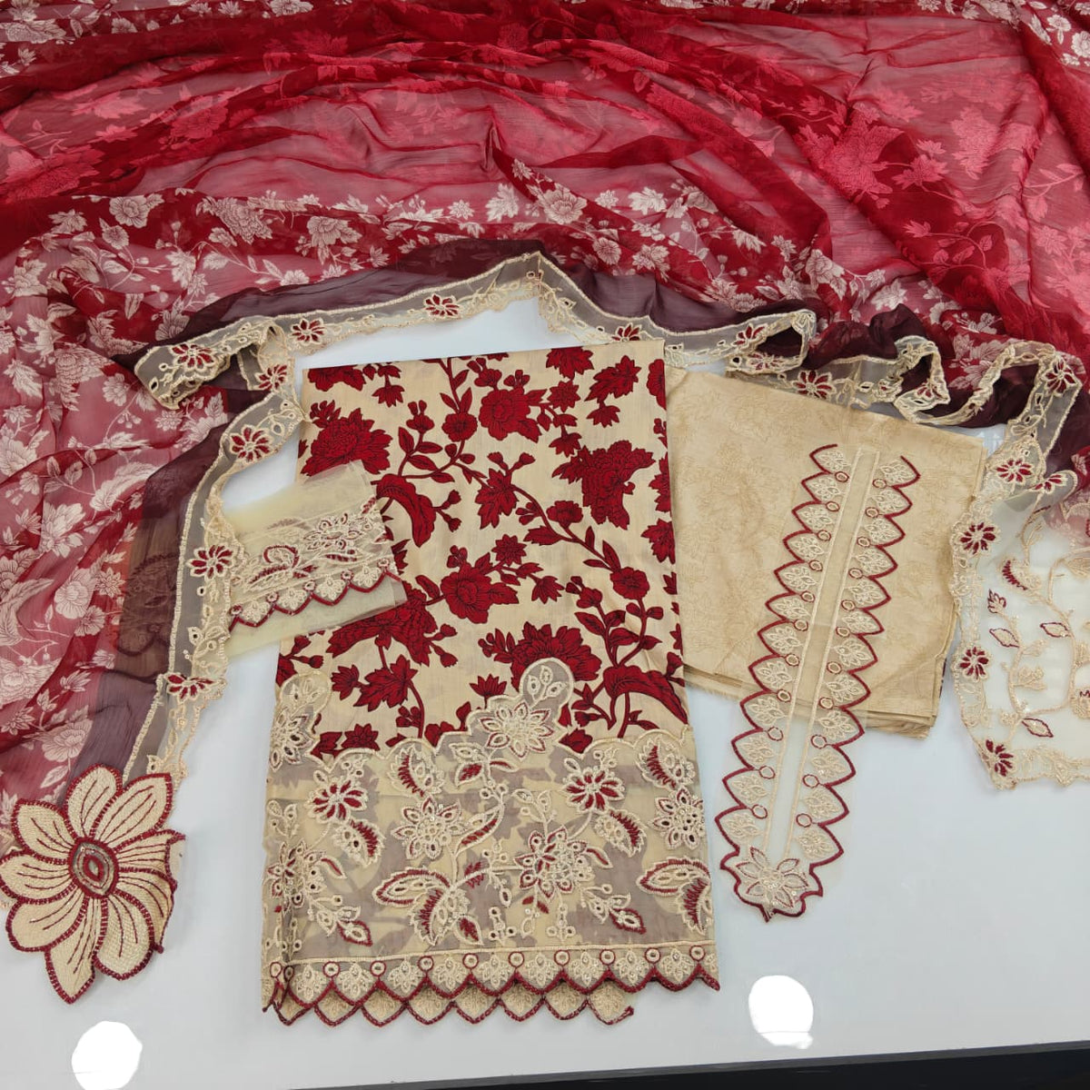 Zainab Chotani Printed Embroidered Lawn 3PC