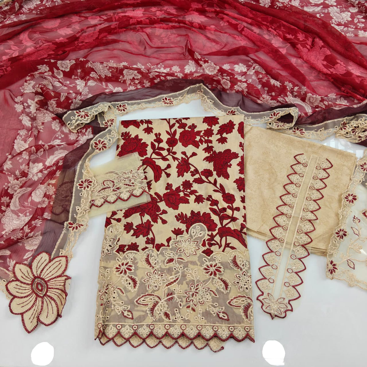 Zainab Chotani Printed Embroidered Lawn 3PC