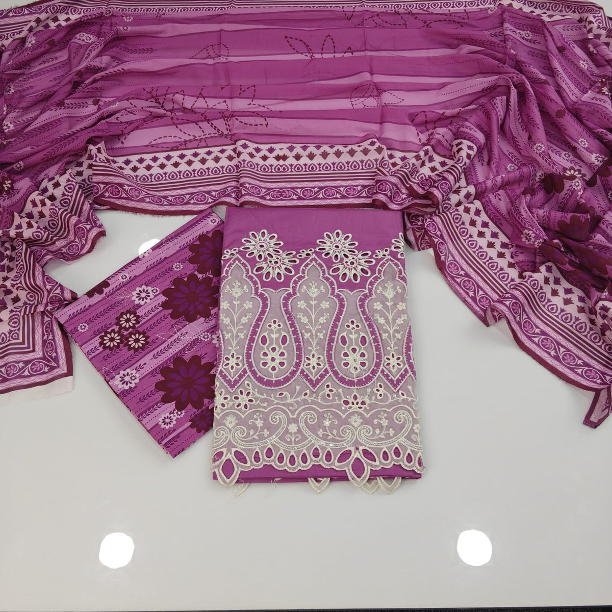 Printed Embroidered Lawn Unstitched 3PC