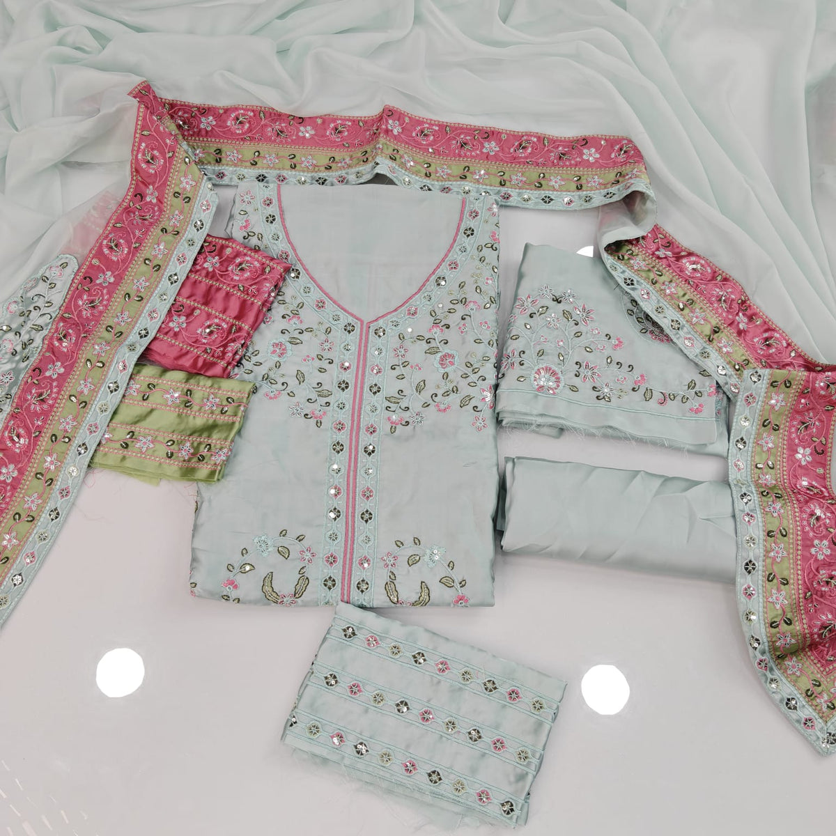 Aneela's Luxury Embroidered 3PC | Silk