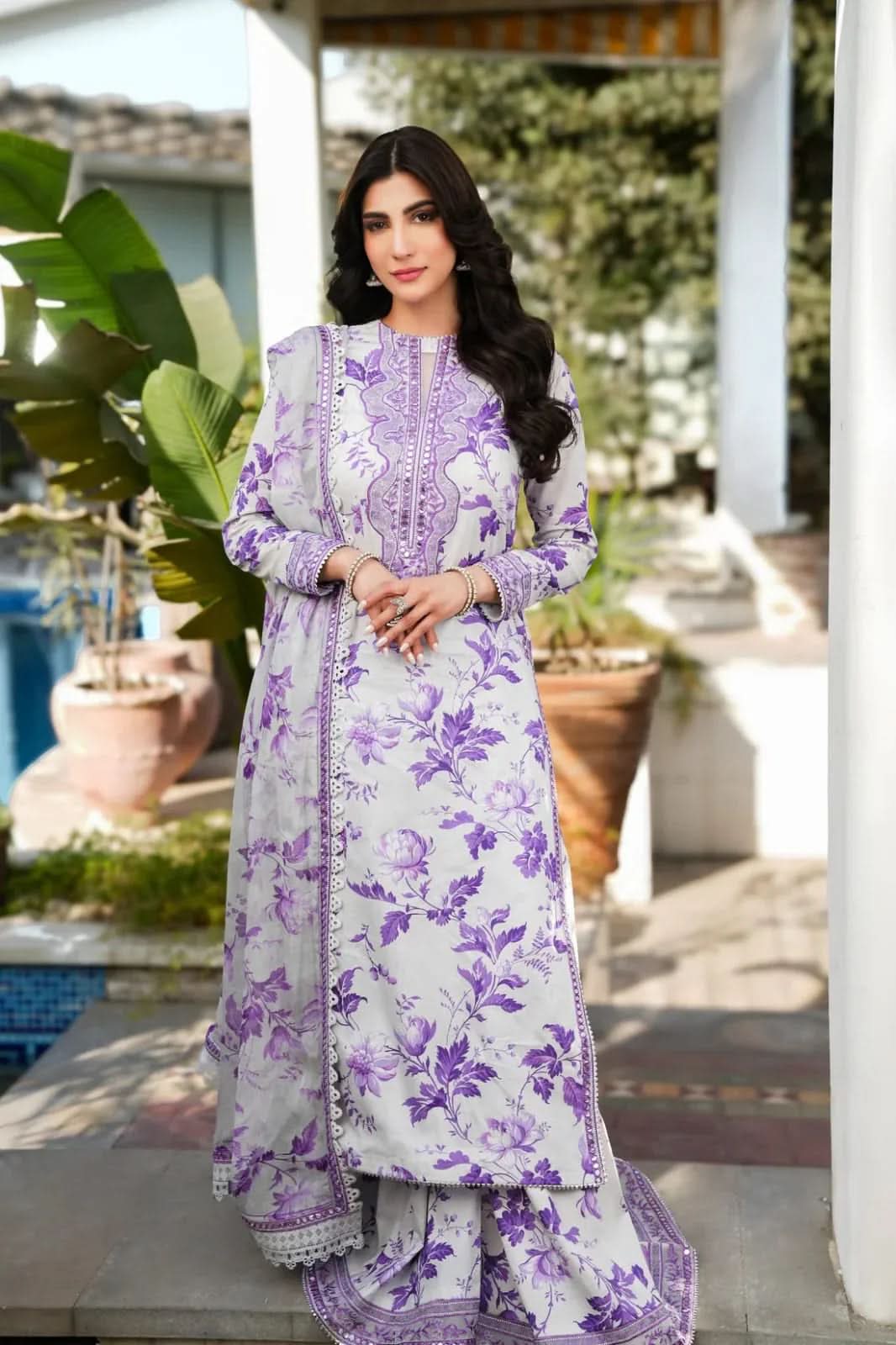 Aneela's Luxury Lawn 3 Piece - Memon Clothes