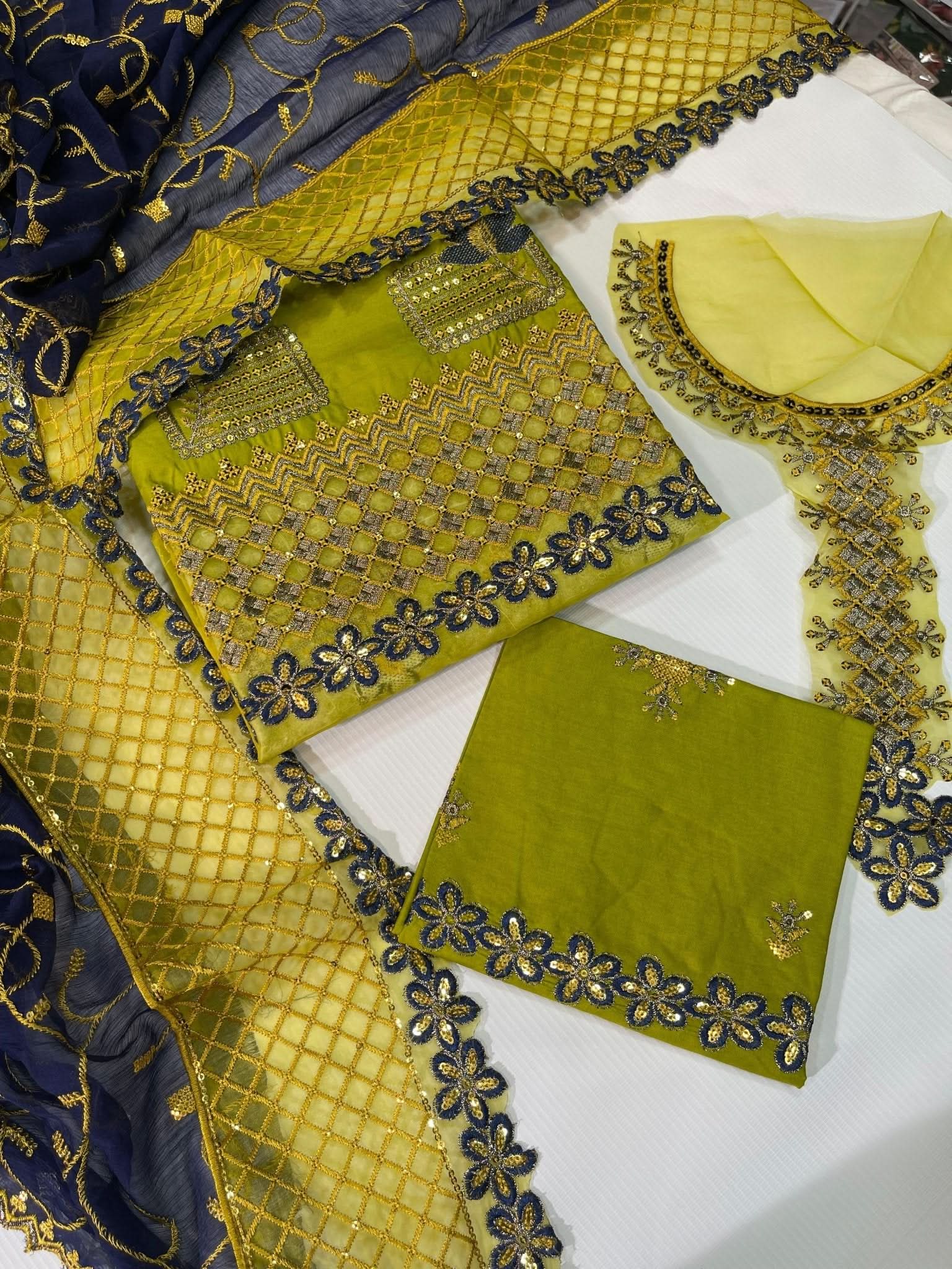 Anus Abrar Embroidered Cotton 3Pc - Memon Clothes