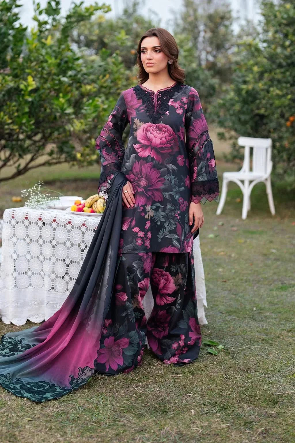 Iznik Digital Printed Lawn - Memon Clothes