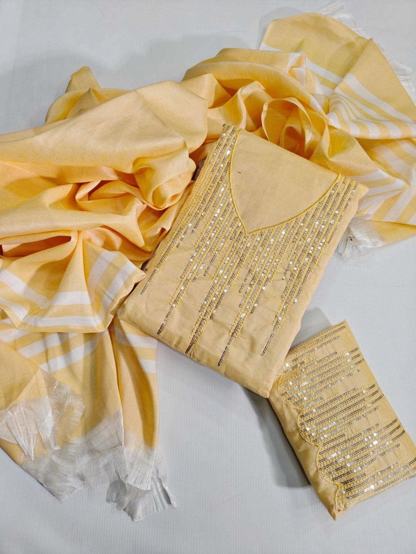 Khaddar Embroidered Suit Unstitched 3PC - Memon Clothes