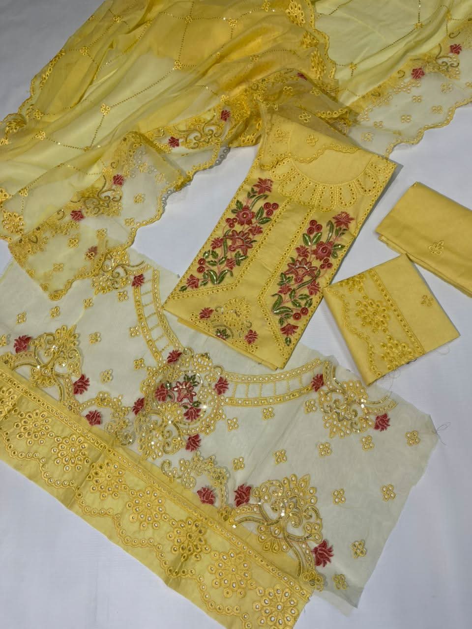Maria B Embroidered Cotton 3 Pc - Memon Clothes