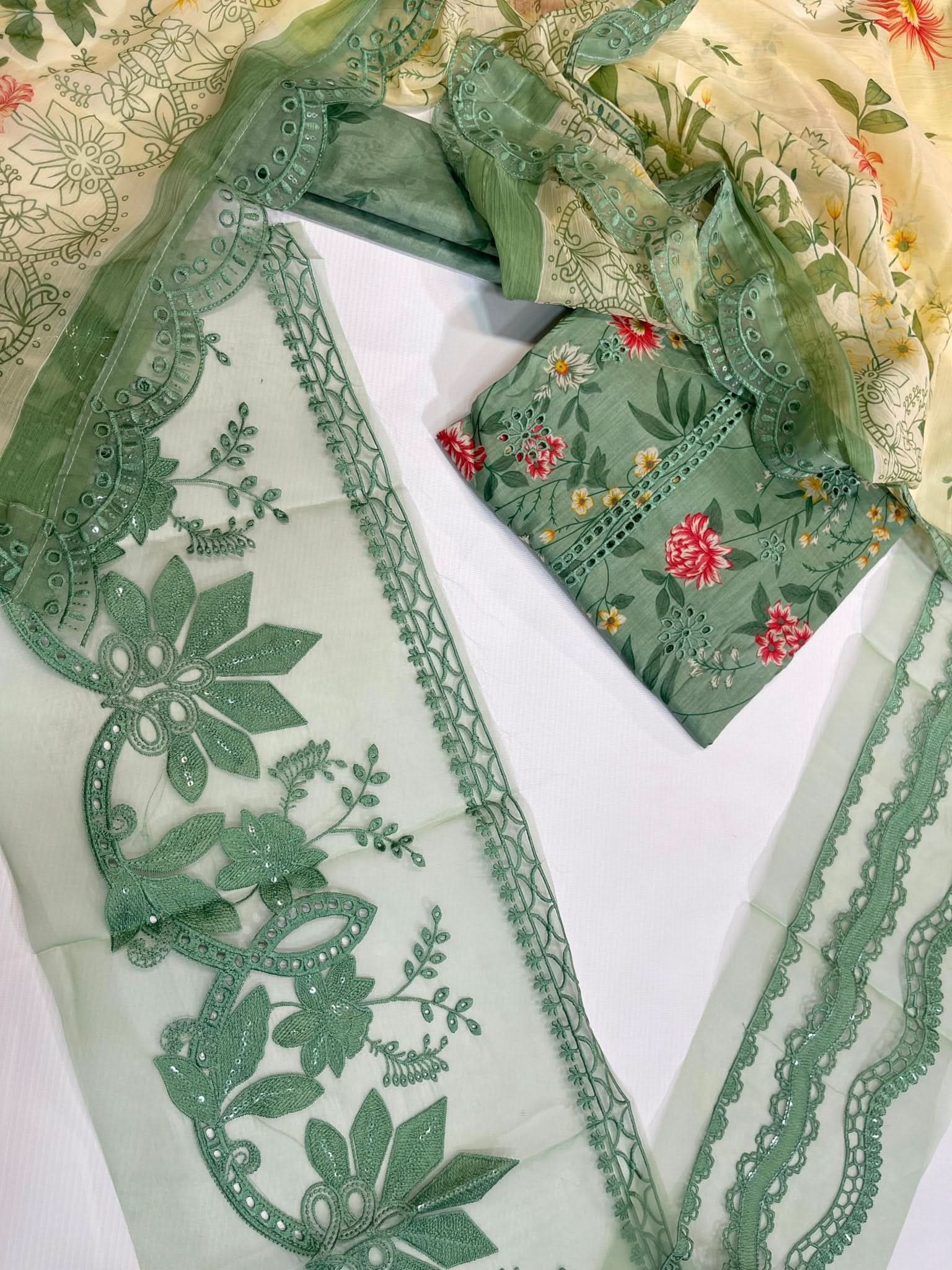 Maria B Printed ChikanKari Lawn 3 Pcs - Memon Clothes