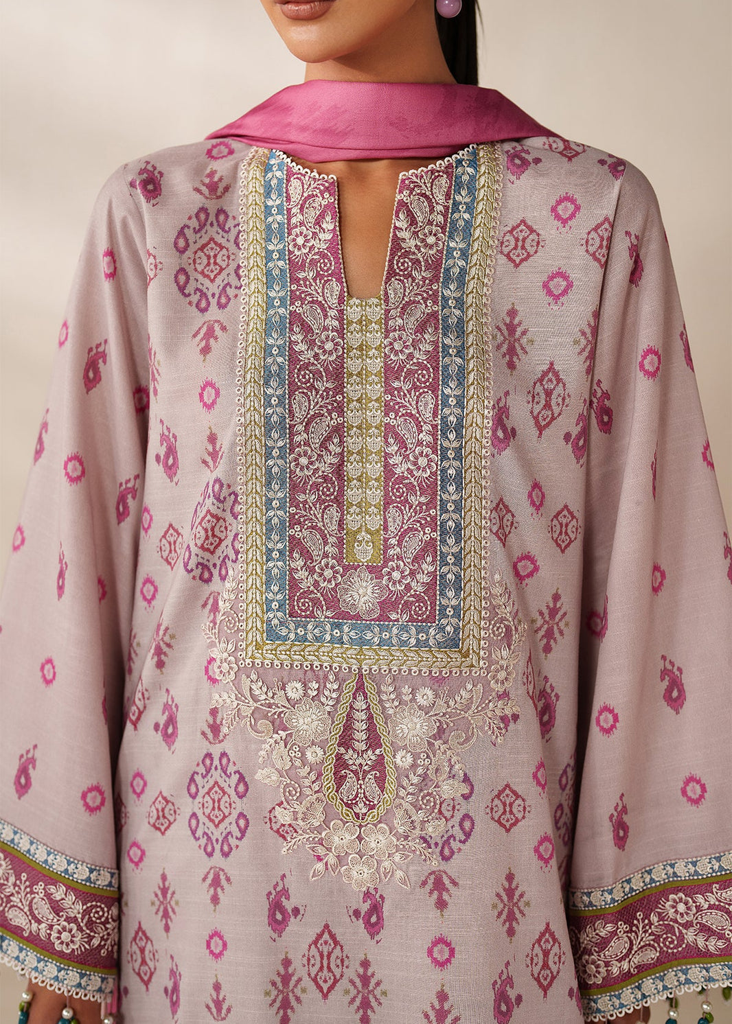 Baroque Printed Embroidered Lawn 3PC Unstitched