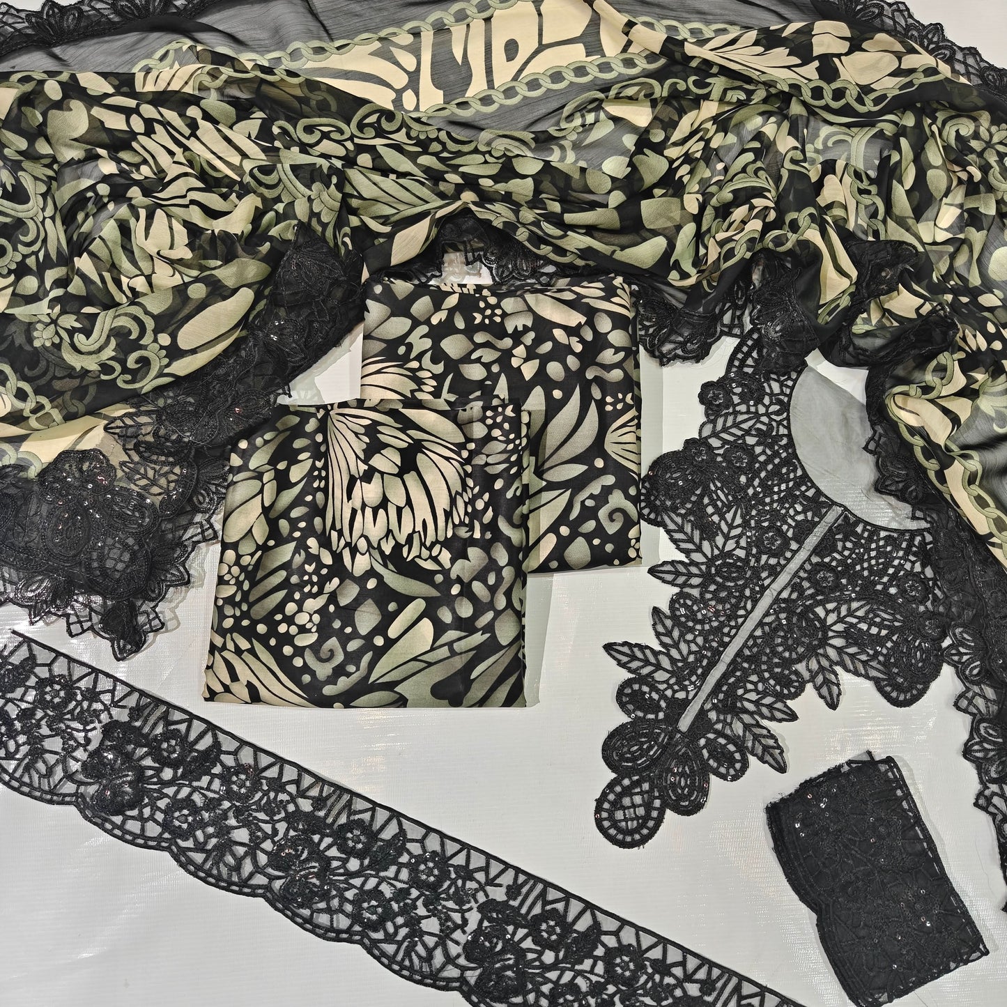 Maria B Printed Embroidered Lawn