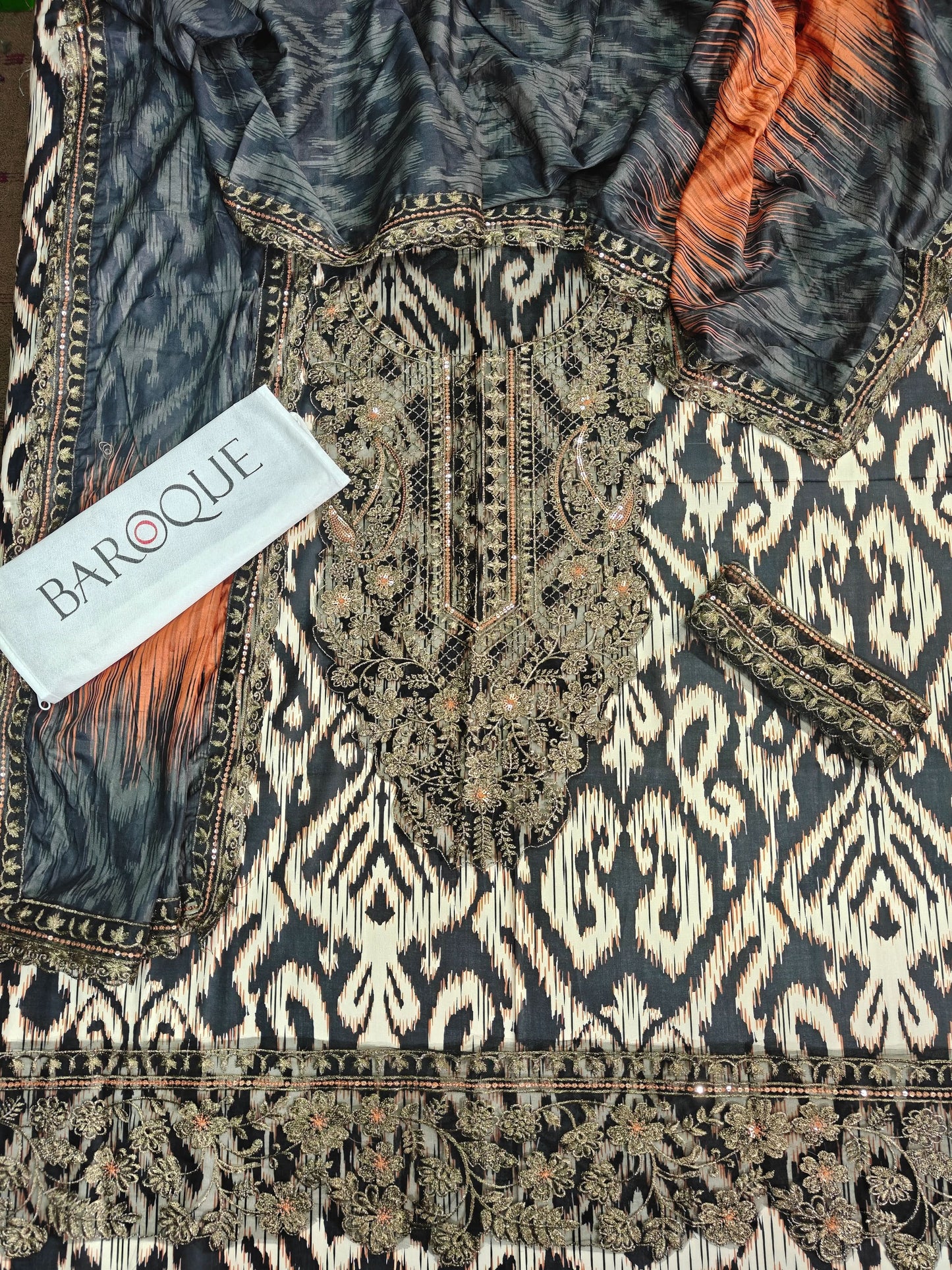 Luxury Baroque Printed Embroidered 3PC