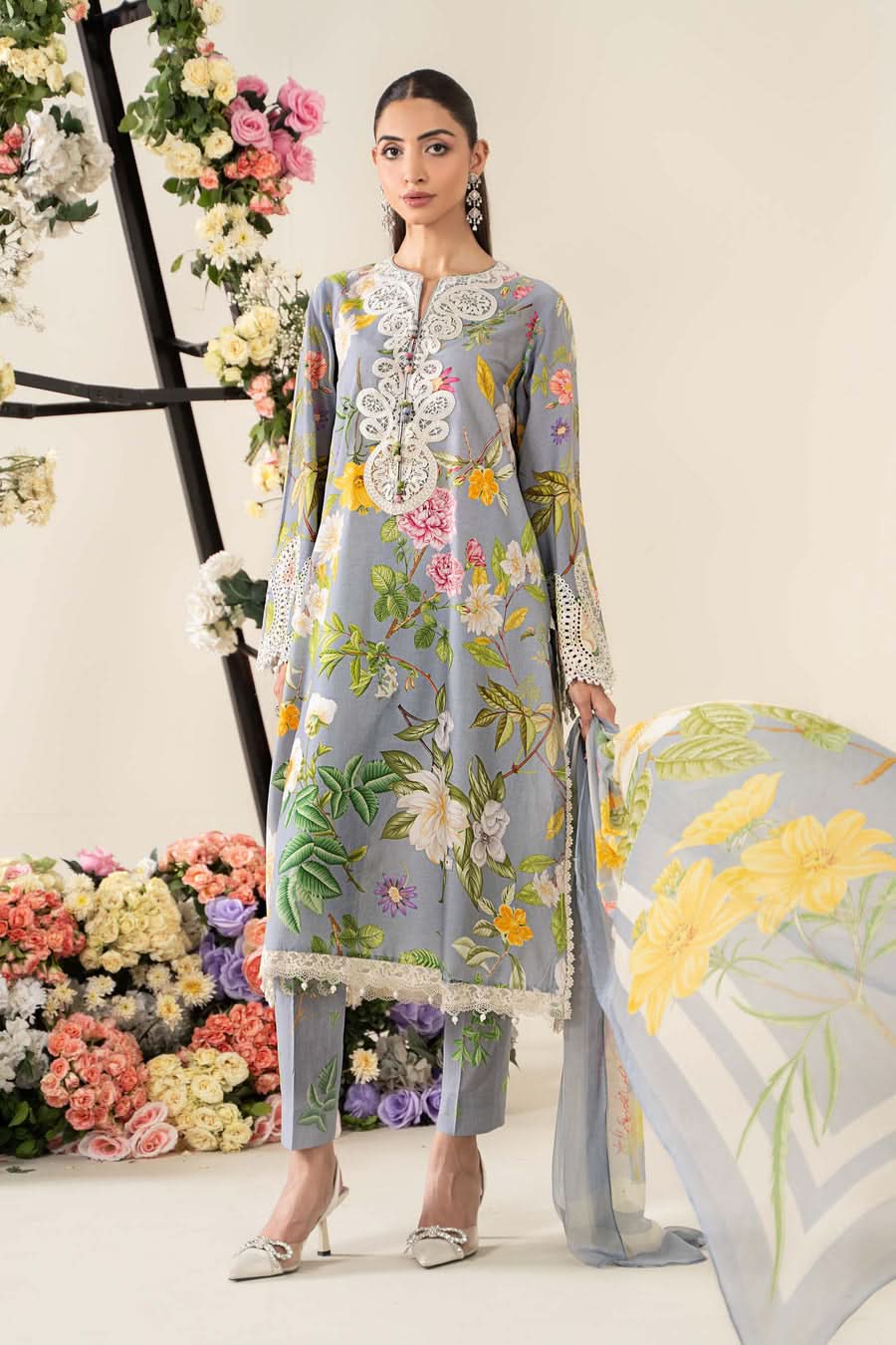 Maria B Printes Embroidered Lawn