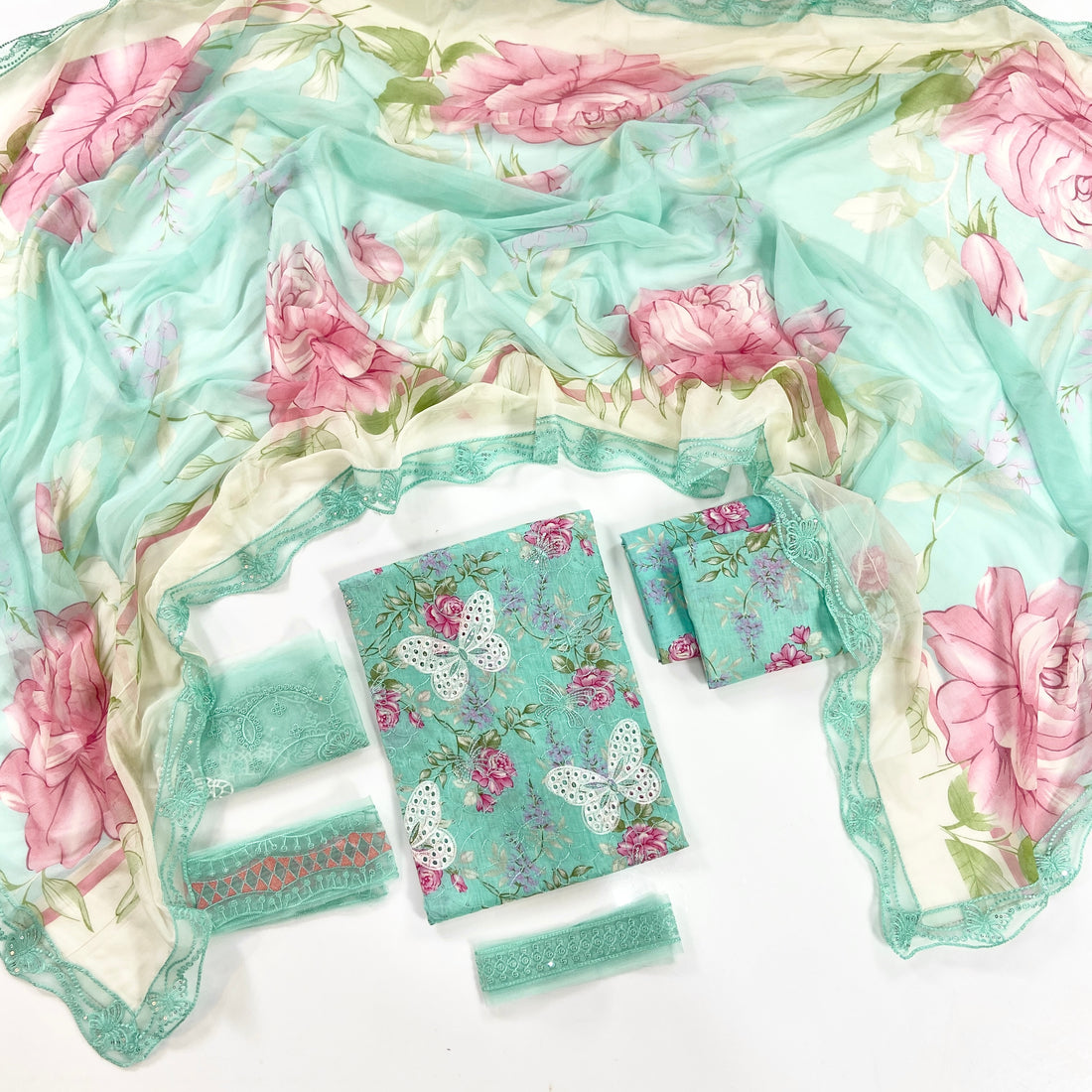 Maria B Printed Embroidered Lawn 3PC Unstitched