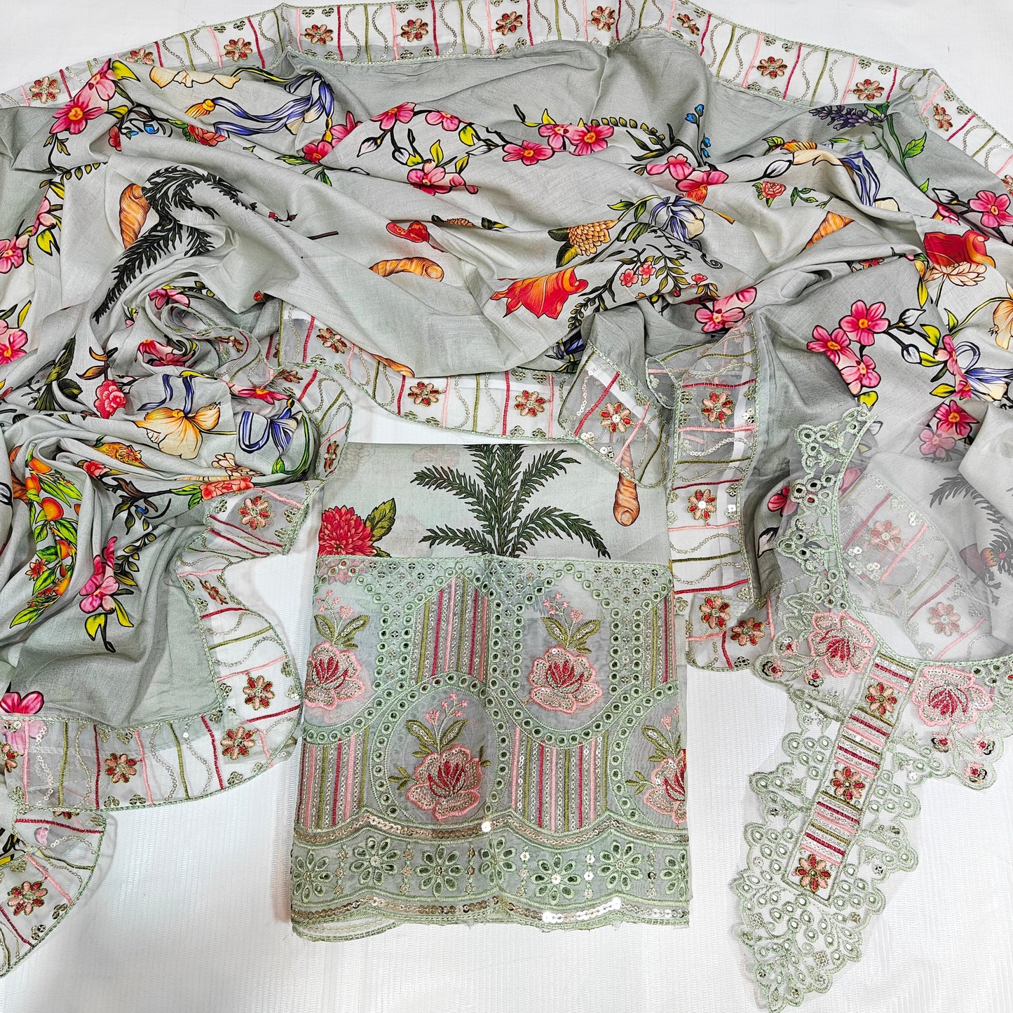 Aneela's Printed Embroidered Lawn 3PC Unstitched Memon Clothes