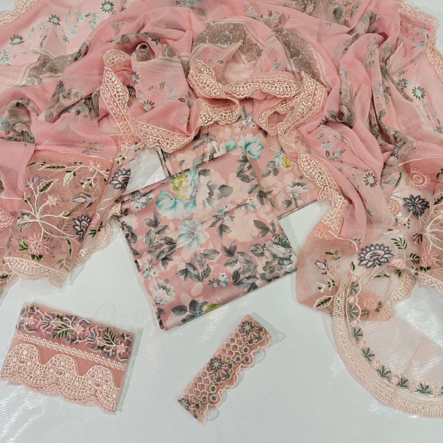 Baroque Printed Embroidered Lawn 3PC