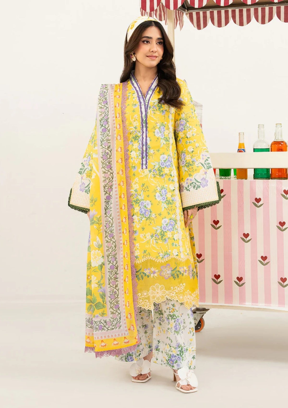 Mahnur Printed Embroidered Lawn 3PC Unstitched