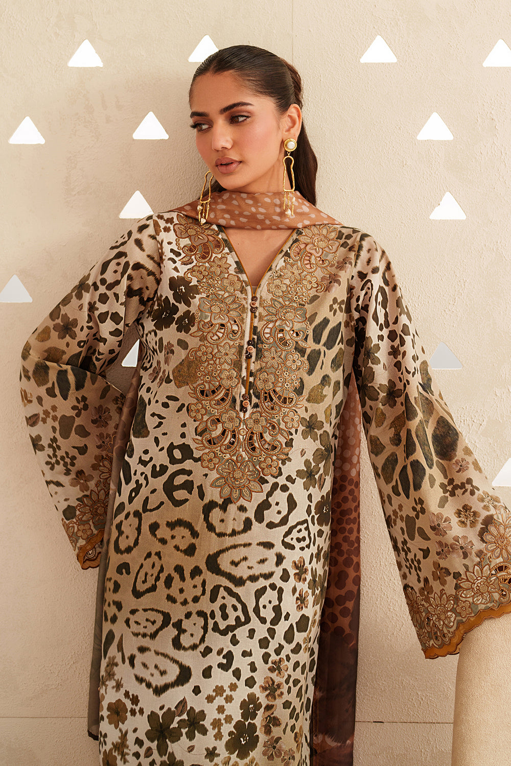 Baroque Printed Embroidered Lawn 3PC Unstitched