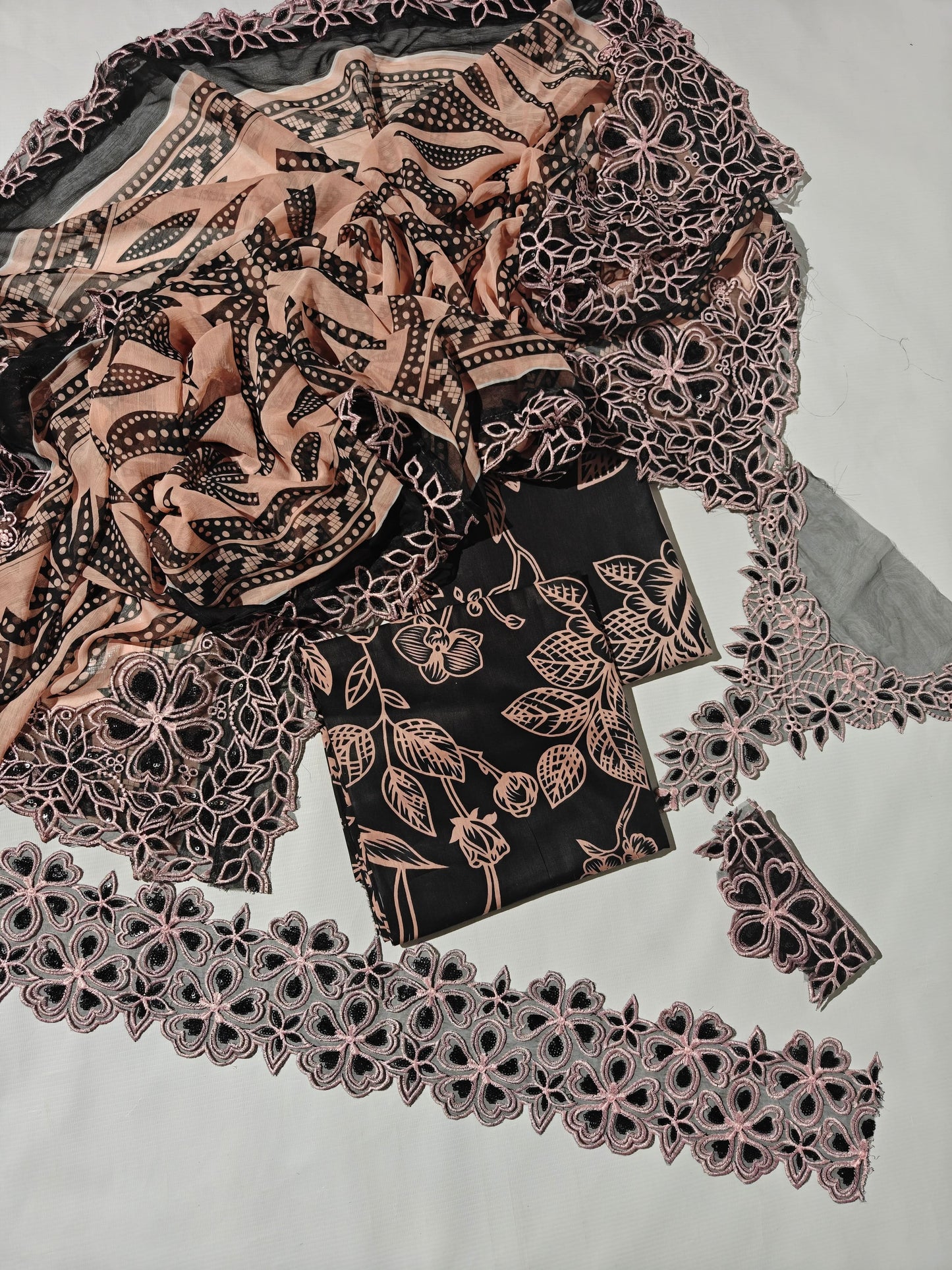 Maria B Elegent Print Embroidered 3PC