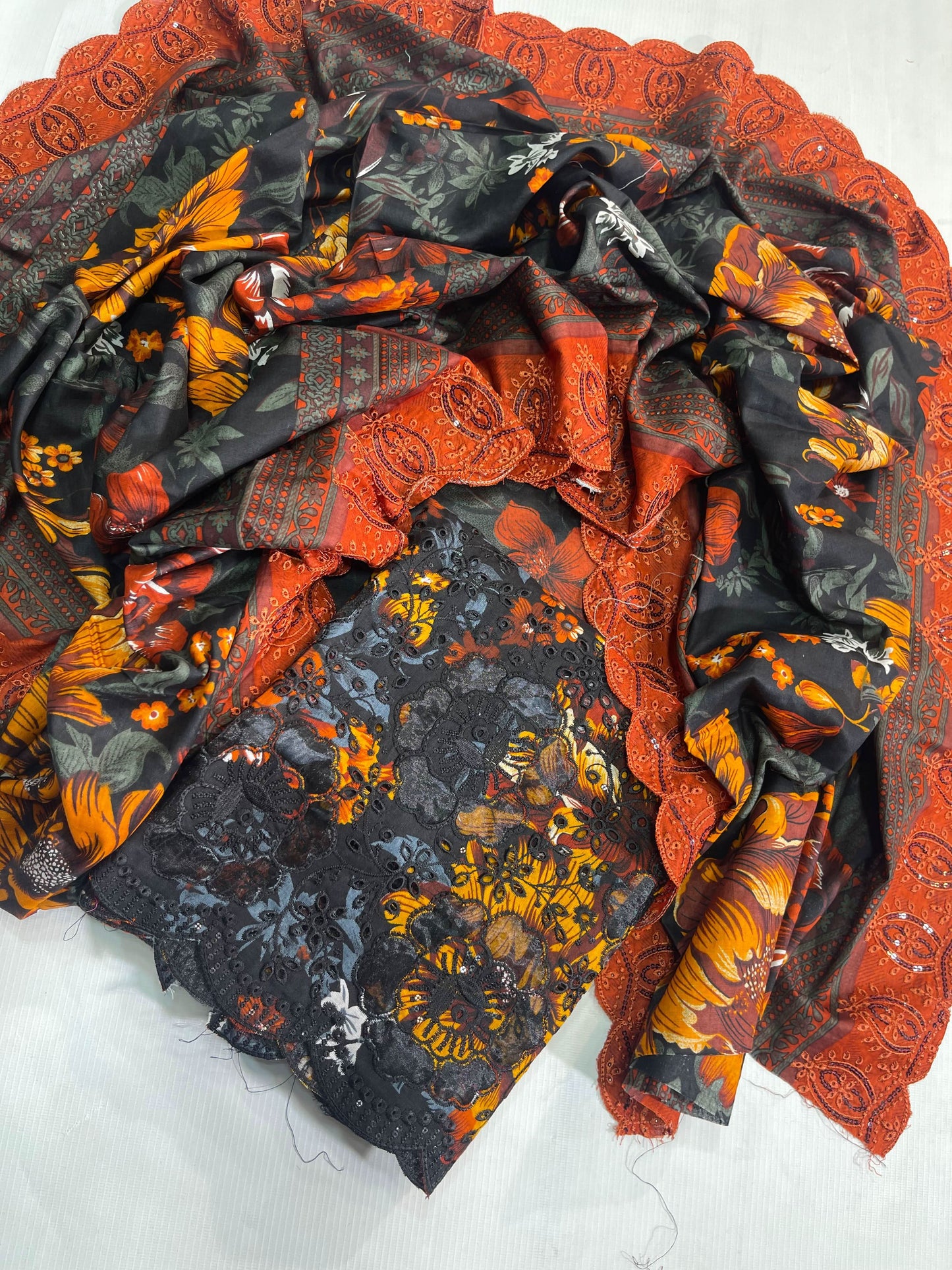 Luxury Embroidered Daman ChikanKari 3PC